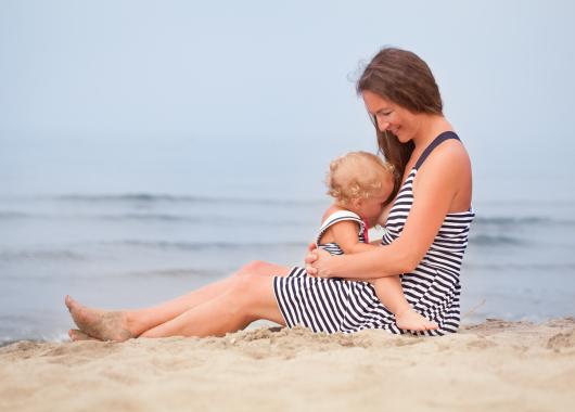 breastfeeding at beach
