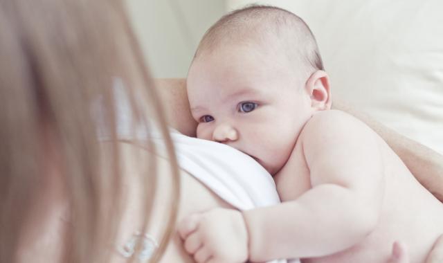 Breastfeeding and rashes on breasts: Understanding the causes and