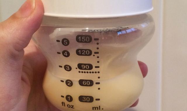 Baby feeding chart - How many ounces of breastmilk should a baby