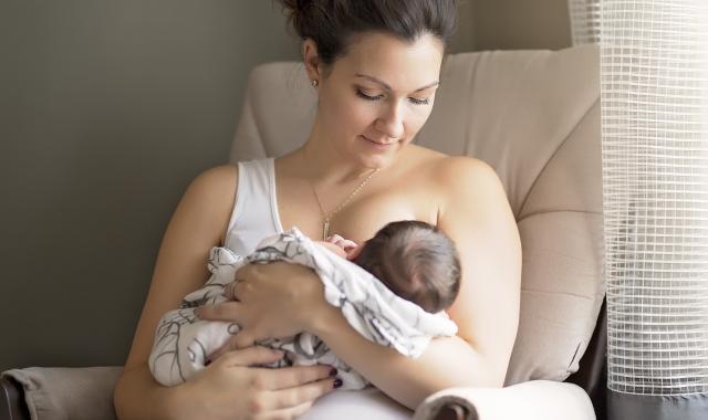 breastfeeding newborn